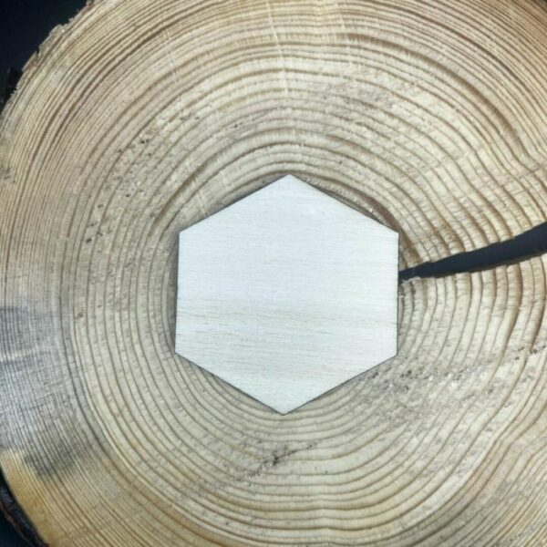 Dřevěný výřez – Hexagon T6