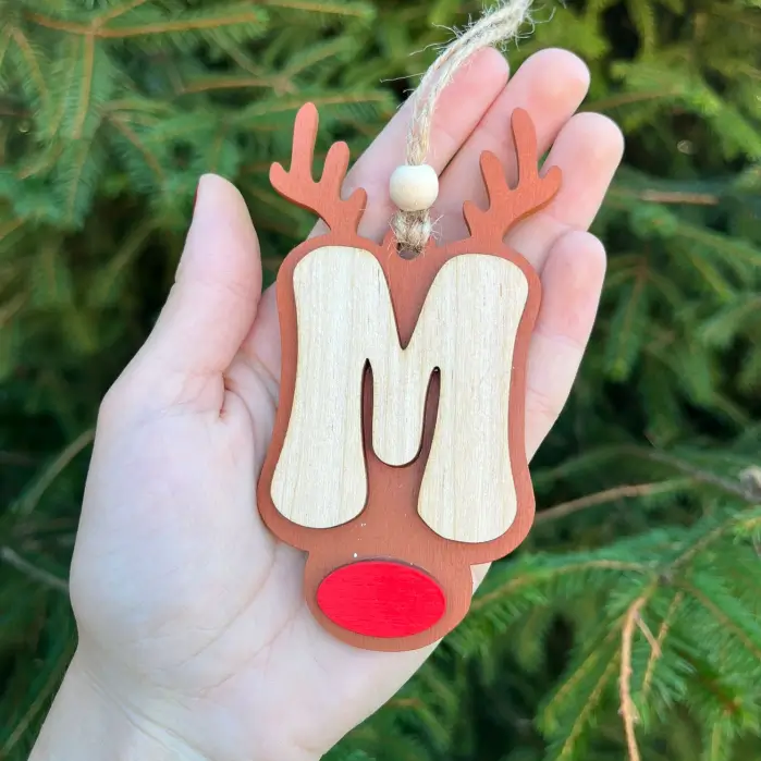 Dřevěné Vánoční písmenko - M Dřevěné Vánoční písmenko - M